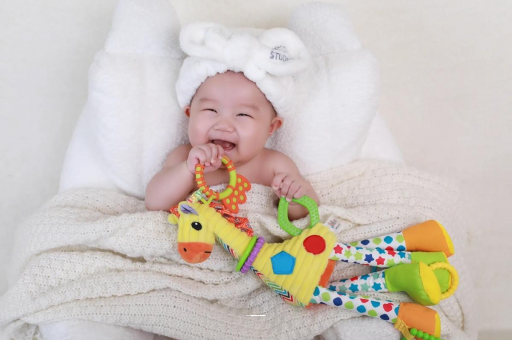 海南宝宝几个月能睡整夜觉 海南宝宝几个月能睡整夜觉